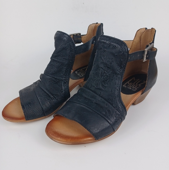 Miz Mooz New York Corra Black Leather Open Toe Heeled Sandals 38 WIDE - Picture 1 of 11
